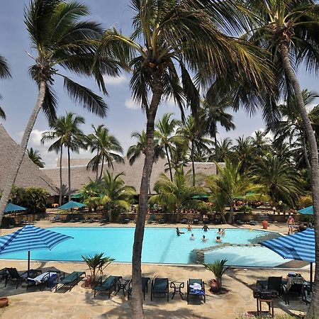 Bahari Beach Hotel Mombasa Zewnętrze zdjęcie
